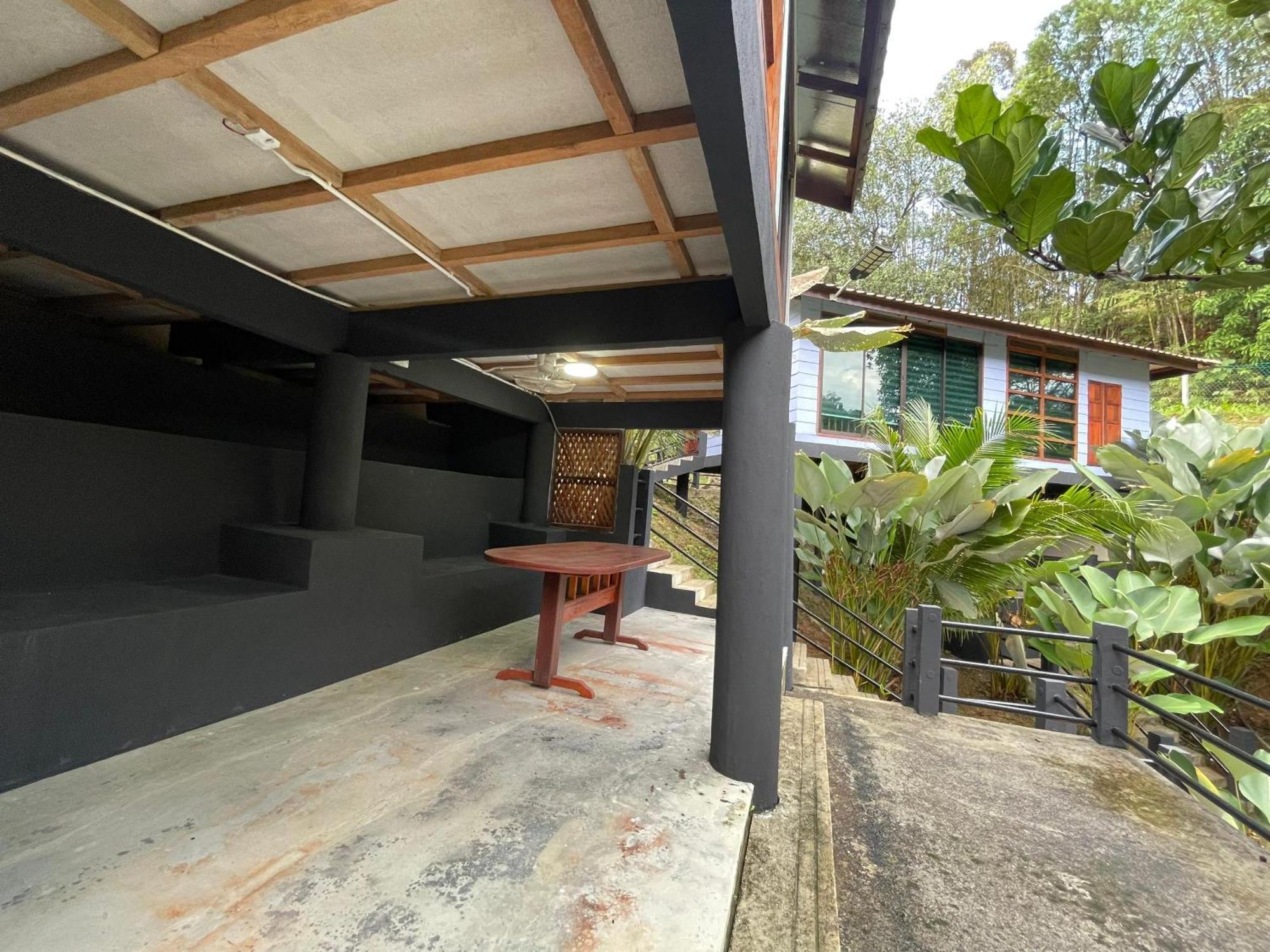 Dr Dusun Hotel Hulu Langat Exterior foto